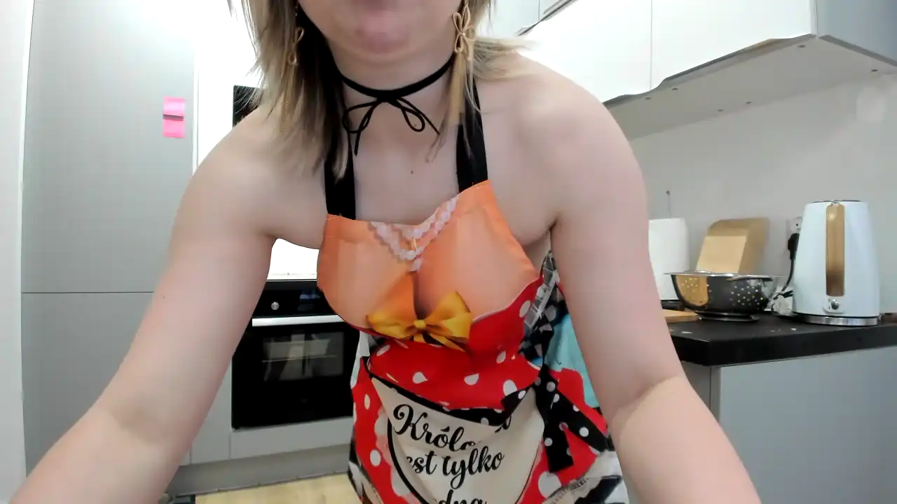 Paulalafemmefatale_ – [Showup] Dick Lush Hot Babe Strips – 2025-01-11 13:16:13