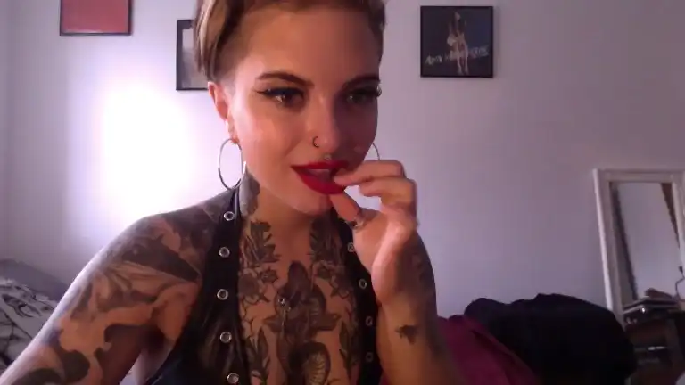 Rubyrichxo – [Streamate] Sweet Model Friendly Onlyfans – 2025-09-06 10:25:18