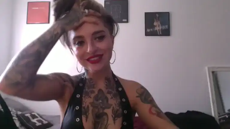 Rubyrichxo – [Streamate] Erotic Art Play – 2025-11-18 03:00:55